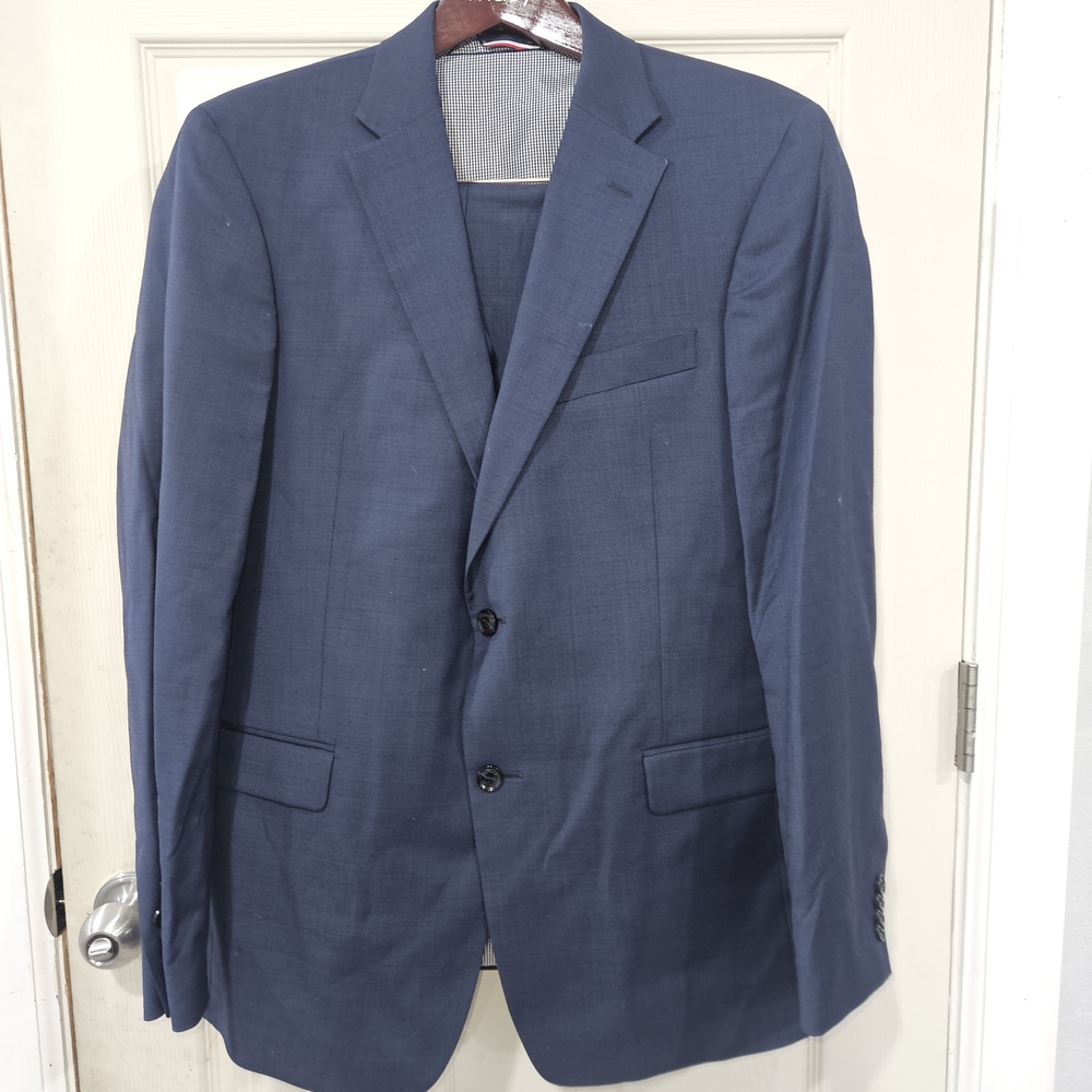 Tommy Hilfiger Navy Suit